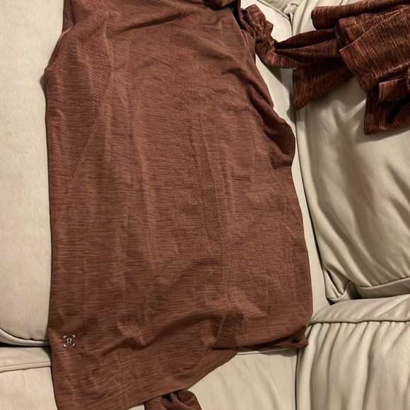 Lululemon Metal Vent Tech Long Sleeve - Picture 9 of 9